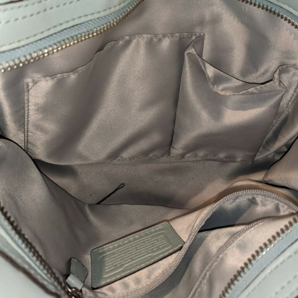 Coach purse - Picture 4 of 4